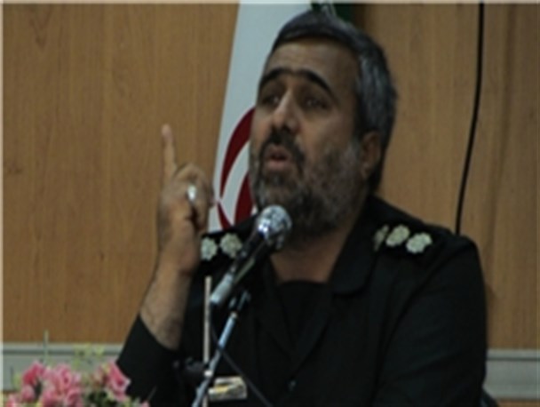 مسئولین سیاست خارجه فریب لبخند حیله گرانه غرب را نخورند/ اروپا کوچکتر از آن است که برای ما تعیین تکلیف کند