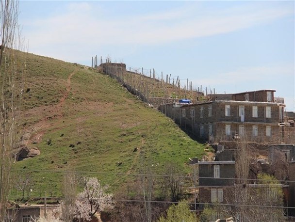 چشم ضعیت مسئولین برای دیدن کوهخواری در آذربایجان غربی