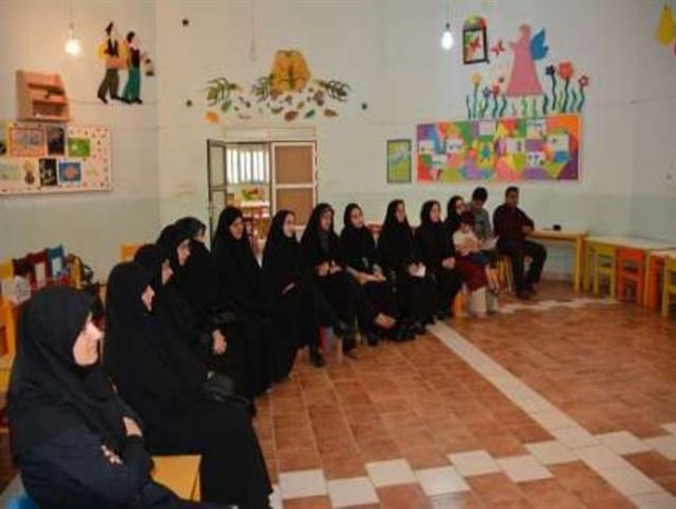 کارگاه آموزشی تحکیم بنیان خانواده در دیلم برگزار شد