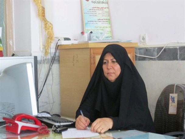 زن می تواند ایفاگر نقش عمده ای در پرهیز از تجمل گرایی و اسراف باشد