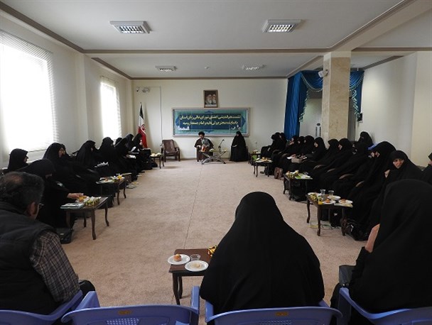 نشست هم اندیشی شورای عالی زنان آذربایجان غربی با امام جمعه ارومیه