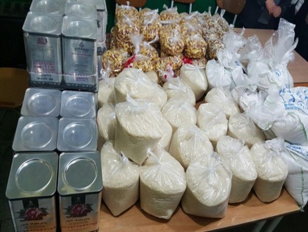 بسته های عیدانه به نیازمندان سیس اهدا شد+تصاویر