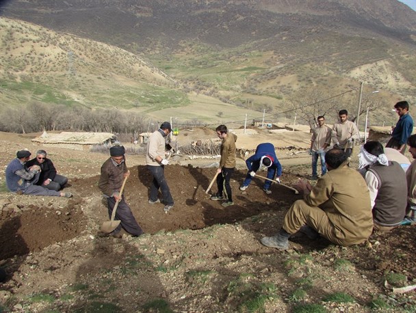 اردوی جهادی دانشجویان دانشگاه آزاد پردیس در نورآباد لرستان برگزار شد