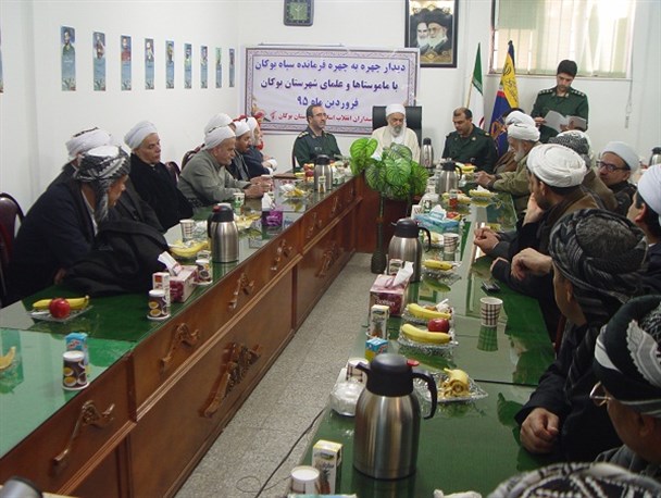 روحانیون از پیش قراولان مبارزه با جهل و نادانی هستند