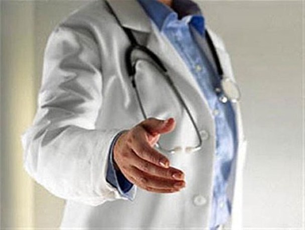 چراغ قرمزهای وزارت بهداشت/ضرب و شتم مشتری توسط کارکنان داروخانه