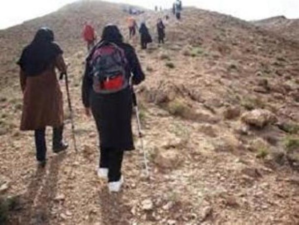 همایش کوهپیمایی بانوان در سمنان برگزار شد
