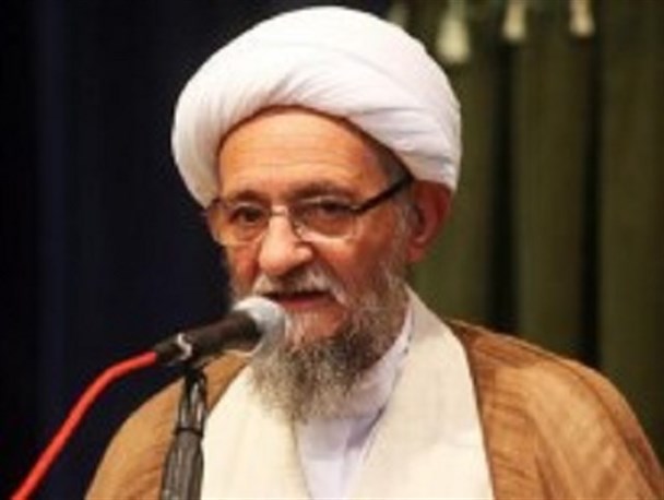 آیت‌الله علم‌الهدی در حمایت از رهبری نظام با تمام شجاعت حضور پیدا کرده است/ ایشان را به‌عنوان یک امام‌جمعه بی‌پیرایه و به‌دور از تجملات مادی می‌شناسیم