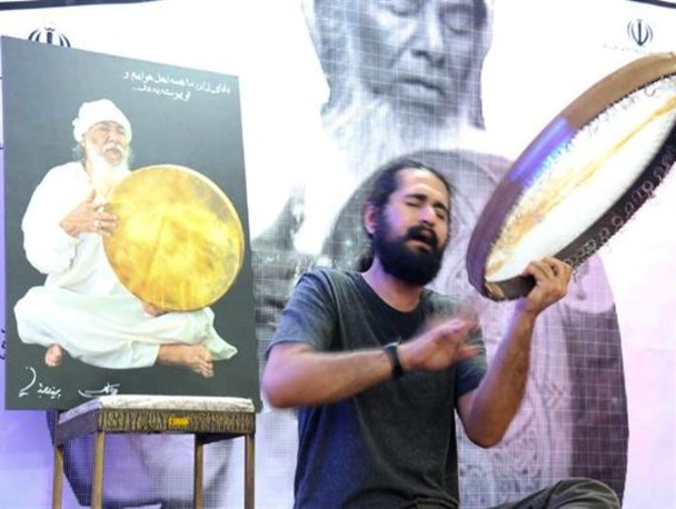 هنر وارد چرخه اقتصادی نشده است/ موسیقی هرمزگان در حال از بین رفتن است