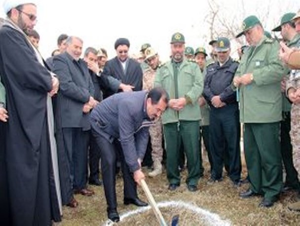 عملیات ساخت یادمان برای شهدای گمنام نقده متوقف شد