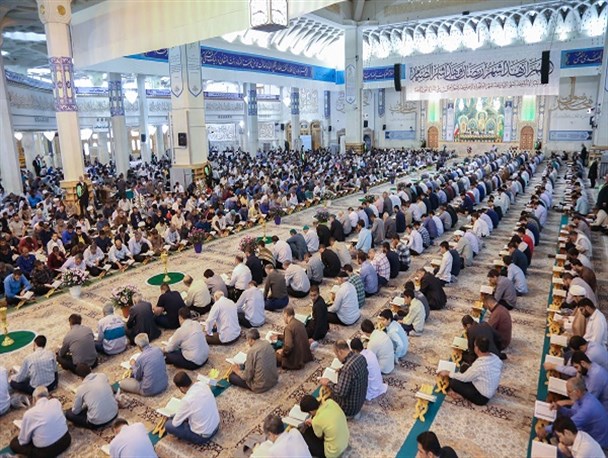 از یتیم نوازی تا  اهدای خون در شب های رمضان در قم / آئین های پابرجای ماه رمضان در قم