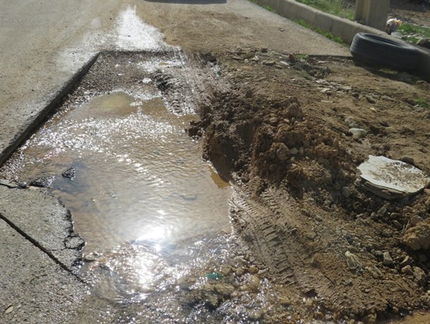 جوشش آب در خیابان‌های یاسوج/ به جای قطعی مکرر آب شکستگی لوله‌ها را ترمیم کنید+تصاویر و فیلم