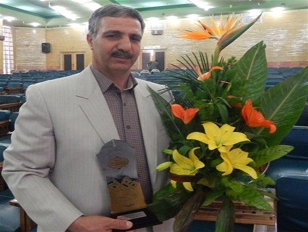 آشنایی با معلم نمونه کشوری استان زنجان/ موفقیت خود را مدیون همسرم و دعای خیر والدینم می دانم