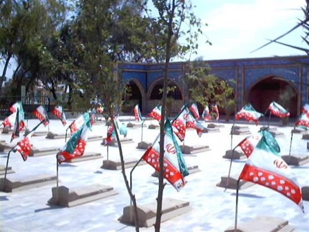 هر کس را با هر مقامی که خیال سازش داشته باشد باید از صحنه خارج کرد