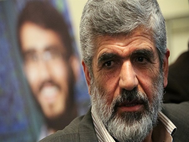 نباید بگذاریم رهبری مظلوم واقع شود / دشمنان ایران دین ما را هدف قرار داده اند