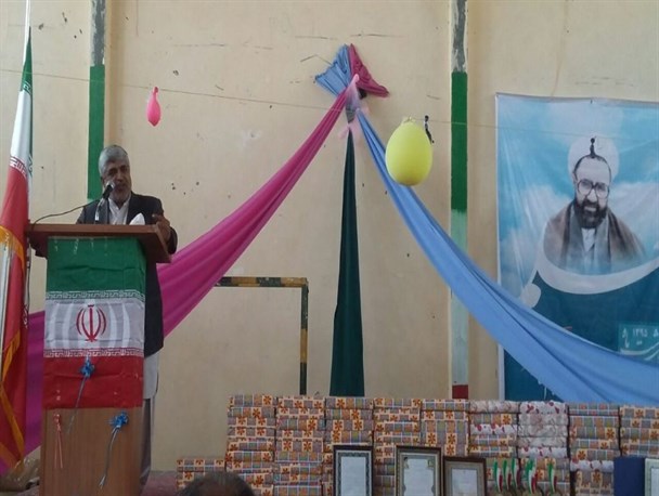 گزارش تصویری/ طی مراسمی از معلمان نمونه سرباز تجلیل شد