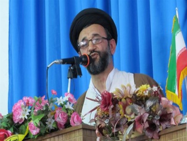 آمریکا سگ هاری است که اگر جا خالی کنیم ما را رها نمی کند/ مسئولان قاطعانه با آمریکا برخورد کنند