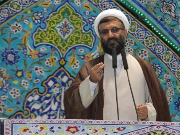 مسئولین در مقابل زیاده خواهی های آمریکا ایستادگی کنند