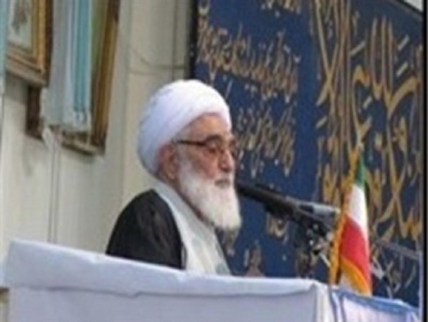 مسئولان از تولیدکنندگان داخلی برای تحقق اقتصاد مقاومتی حمایت کنند