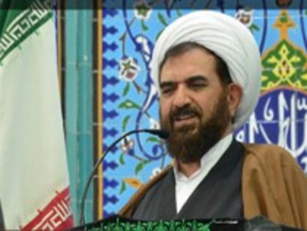 به برکت امام خمینی(ره) مرگ بر آمریکا در دنیا طنین انداز می شود/ کالای قاچاق ظلم بزرگی بر اقتصاد کشور وارد می کند