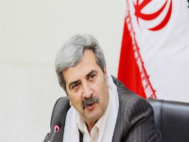 روحانی: همه اقلیتها باید حقوق مساوی داشته باشند/ نماینده ارامنه در مجلس: انتقادات شدیدی به دولت روحانی داریم