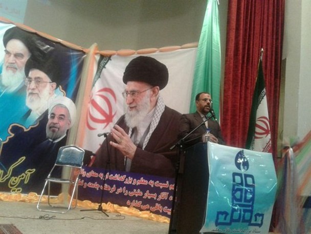 ناخرسندی معاون رئیس جمهور از اعلام واردات توسط دختر وزیر/ آبروی بنده خدایی را در تلویزیون بردند
