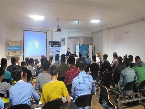 دانش آموزان از مرکز علمی کاربردی گنبد 2 بازدید کردند+ تصاویر