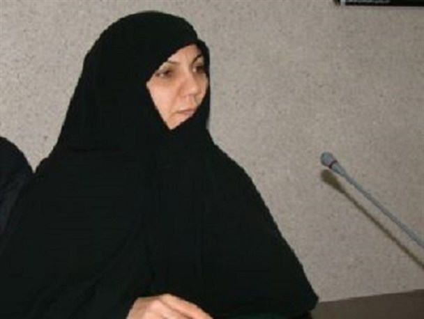 بانوان نقش سنگینی در جامعه دارند