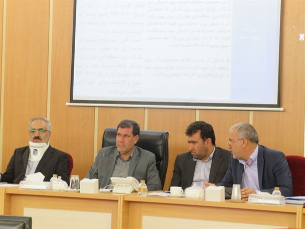 بی اطلاعی یک مدیر از کلنگ زنی کارخانه لاستیک سازی خان احمد/چرا یک واحد صنعتی باید 7 میلیارد تومان به شرکت برق بدهکار باشد؟