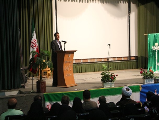 نقش فرهنگیان در ترویج فرهنگ خرید کالای ایرانی/معلمان از بی عدالتی در پرداخت حقوق ناراضی هستند