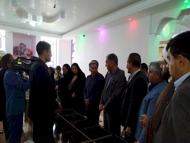 سخنان مدیر کل میراث فرهنگی کهگیلویه و بویراحمد به مسئول کارگاه گلیم بافی شهرستان چرام/زمان بندی مناسب و عملکرد مثبتی داشته باشید!