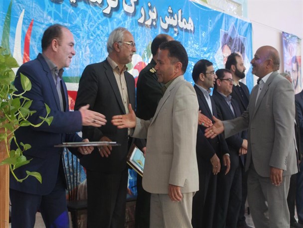 تجلیل از 145 معلم نمونه استانی، شهرستانی و آموزشگاهی در خلیل آباد