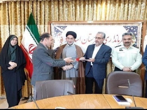 ۱۵ معلم نمونه استانی و شهرستانی اسدآباد تجلیل شدند