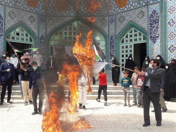 مردم گنجینه فرهنگ ها، پرچم رژیم صهیونیستی و آمریکا را به آتش کشیدند