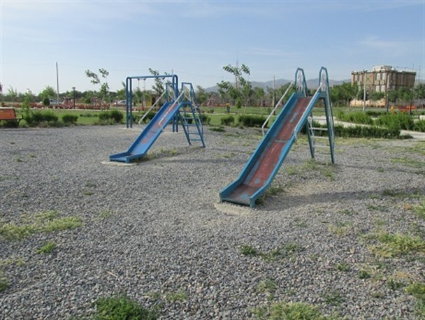 پارکهای بازی کودکان در اراک ایمن می شود