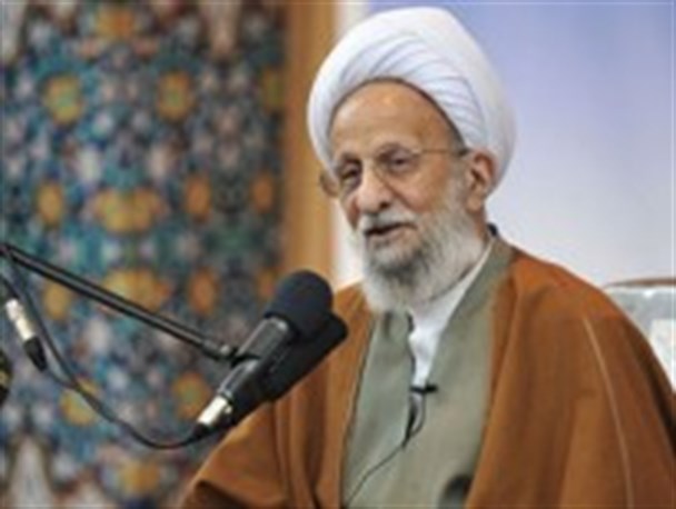 در این ۲۵ سال ولایت آیت الله خامنه ای هر روز که می گذرد بیشتر پی به نعمت وجود ایشان می بریم