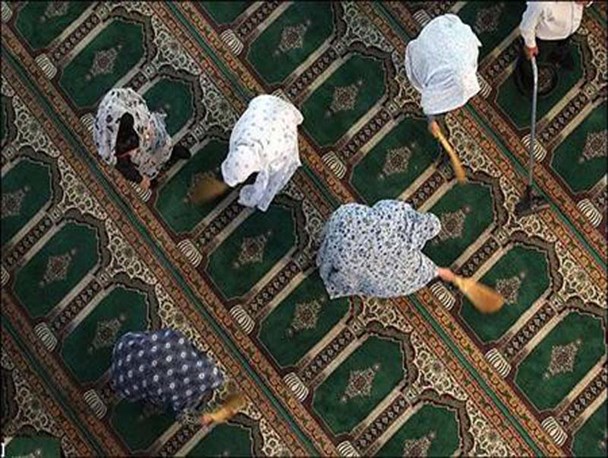 آیین غبارروبی مساجد مانه وسملقان درآستانه ماه مبارک رمضان برگزار شد