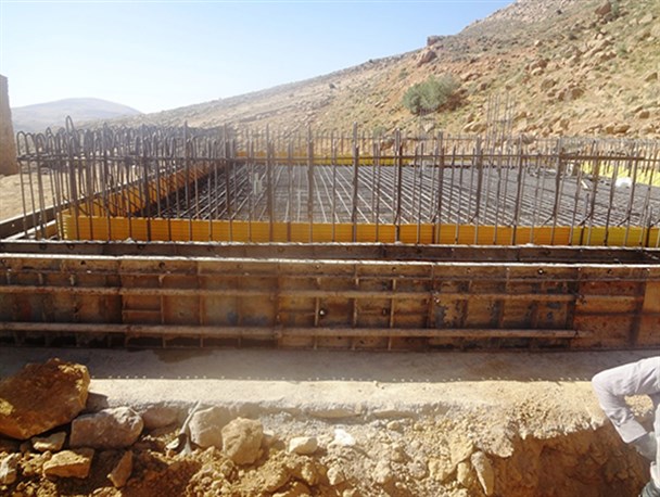 عملیات ساخت مخازن آب روستایی در سپیدان آغاز شد