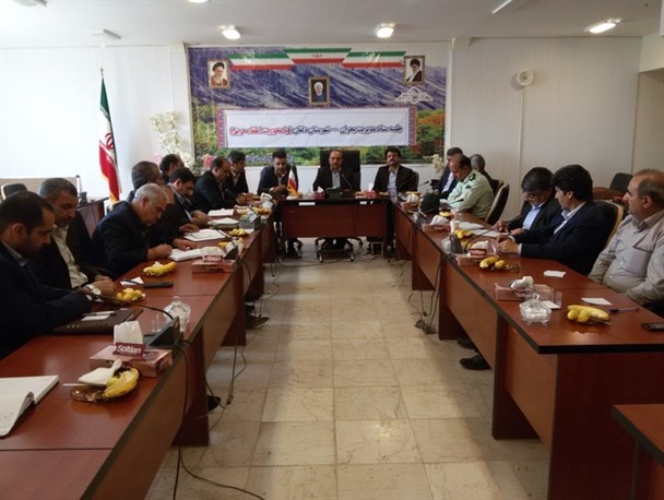 جلسه ستاد مدیریت بحران با محوریت اطفاء حریق در شهرستان دلفان برگزار شد+ تصاویر