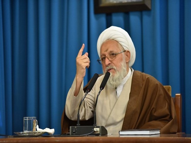 متأسفانه سرمایه‌های استان فارس در حال نابودی است/ مسئولین فقط شعار می دهند