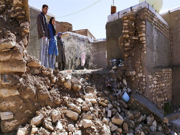 اولویت دولتمردان باید رسیدگی به اوضاع سیل زدگان باشد/پس از گذشت چندین ماه از حادثه سیل جهرم مشکلات فراوانی پیش پای مردم است