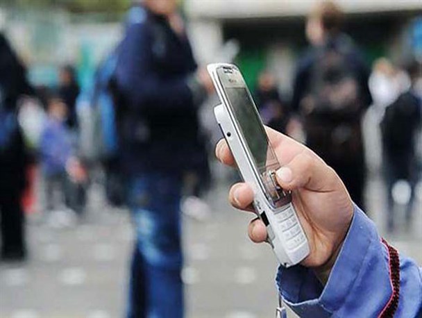 کلافگی شهروندان هیرمندی از قطعی های مکرر اپراتور های همراه