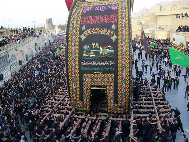 تصاویر/ نخل برداری سالروز شهادت حضرت علی(ع) در تفت