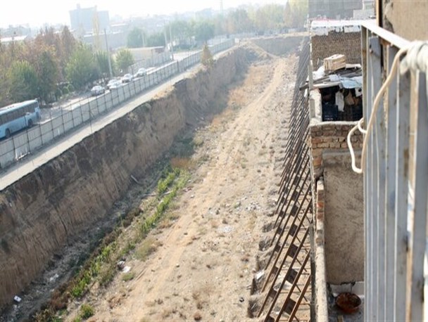 جوسازی فضای مجازی و BBC گره "گودبرداری حصارک" را کور کرد/ تائید خطر ریزش آنی ۷۲ واحد مسکونی توسط نظام مهندسی