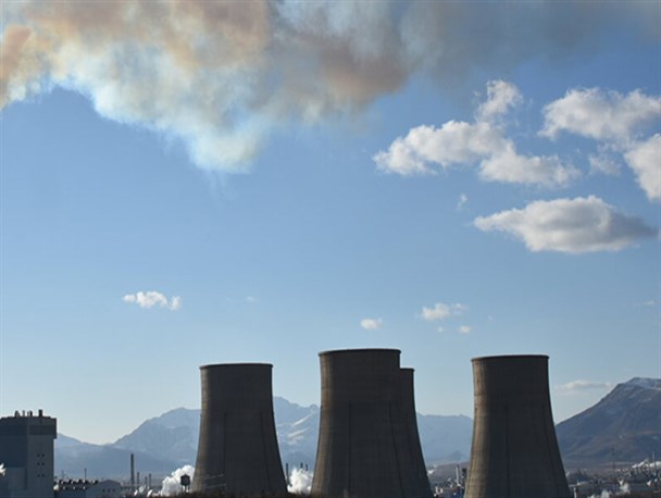 قزوین سرریز واحدهای آلاینده سایر استان‌ها شده است/نیروگاه شهیدرجایی روزانه ۶میلیون لیتر مازوت می‌سوزاند