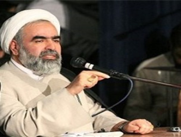 کاهش ساعات کار در ماه رمضان یک اصل اسلامی است/ کاهش ساعت کاری کارکنان مغایر با اصل عدالت در جامعه است