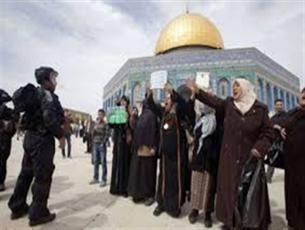 دفاع زبانی و عملی از مردم فلسطین وظیفه ی همه ی مسلمانان جهان است