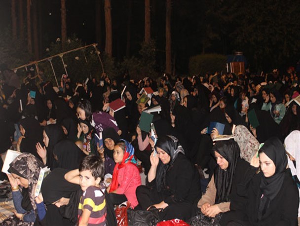 مراسم احیای شب بیست و یکم ماه مبارک رمضان رباط کریم به روایت تصویر