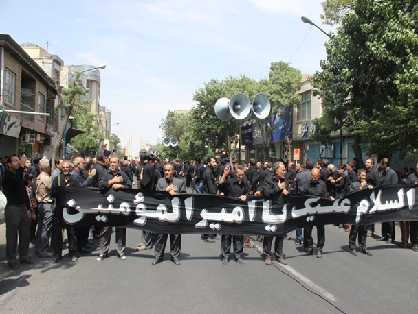 برپایی دسته عزاداری در زنجان