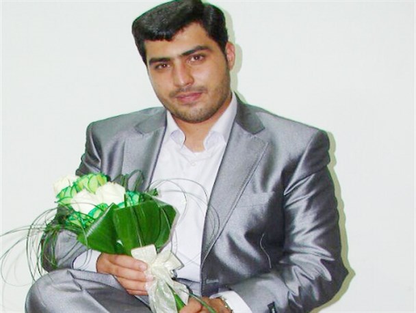 حضور زینب سه ساله شهید یوسفیان در جشن ۳۰ سالگی پدر/عکس