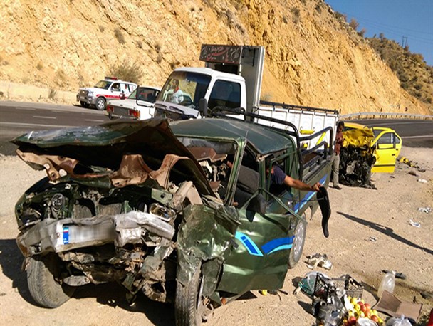 جاده های نا امن سپیدان زیر پای گردشگران